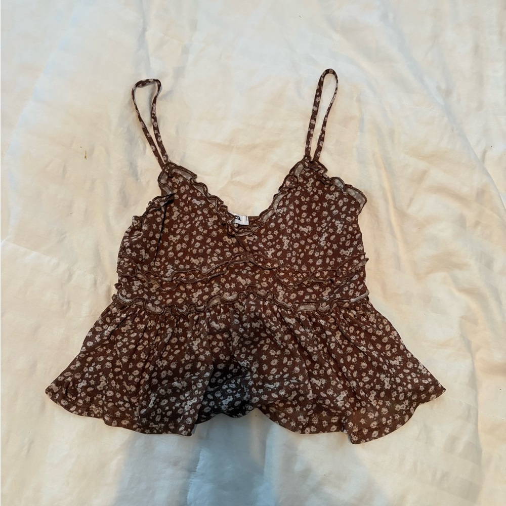 Brown Tilly’s top